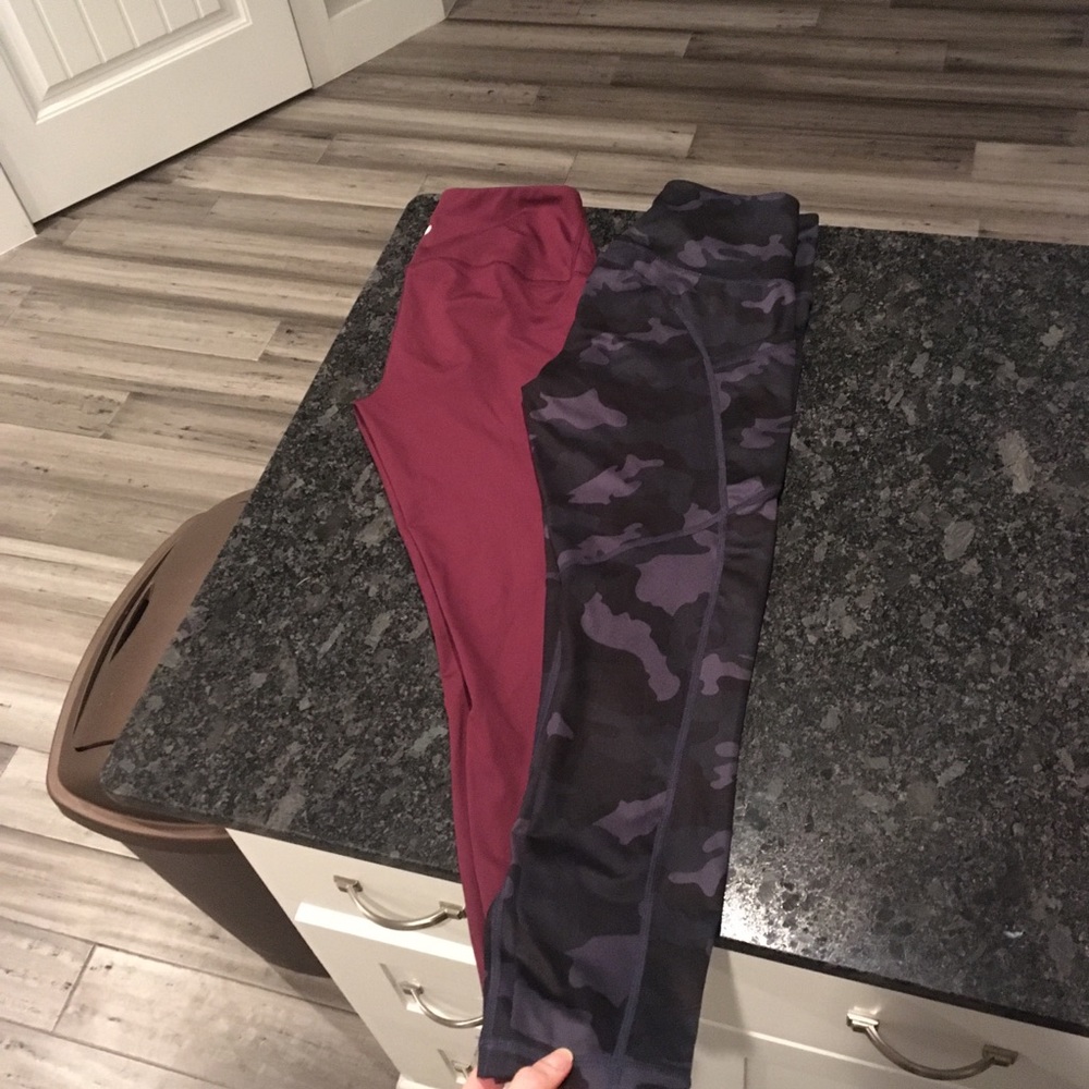 Yogalicous Lux 25” High Rise Sz Sm 2 pairs